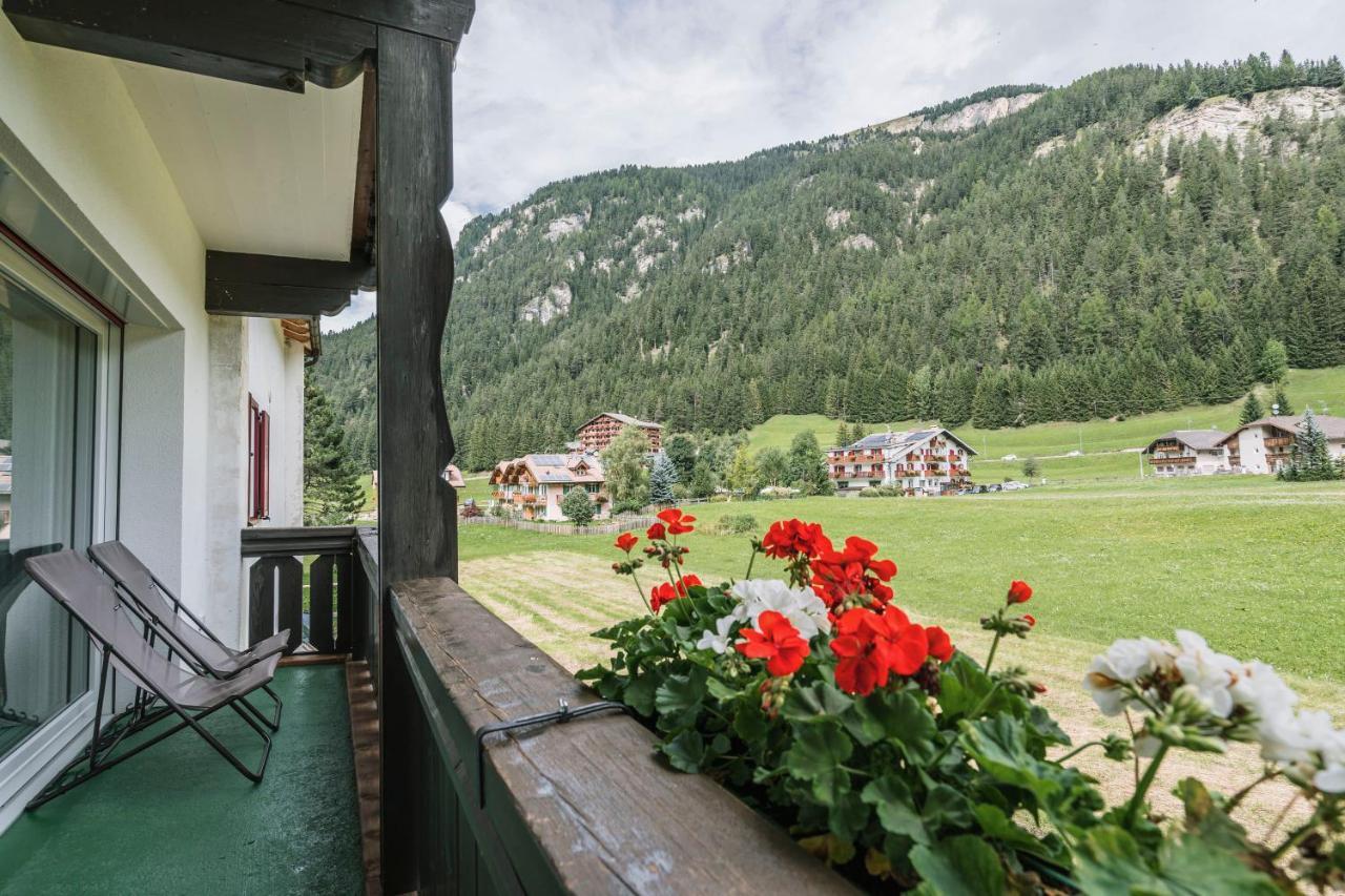 Chalet Pineta Relax Location Canazei Dış mekan fotoğraf