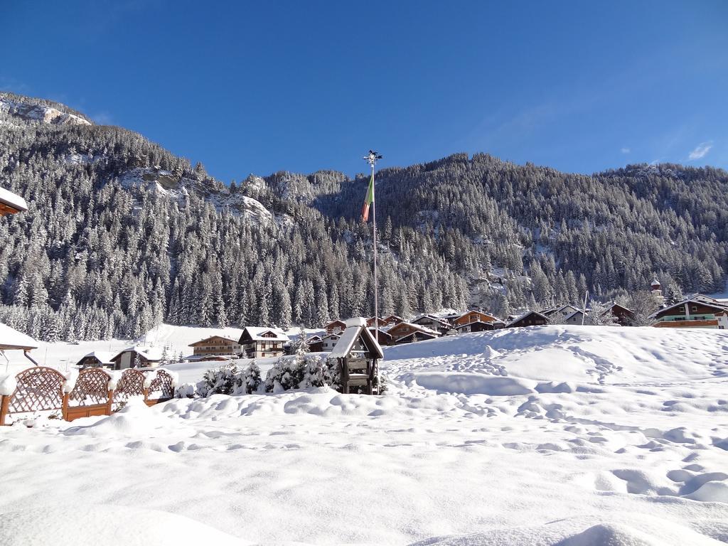 Chalet Pineta Relax Location Canazei Dış mekan fotoğraf